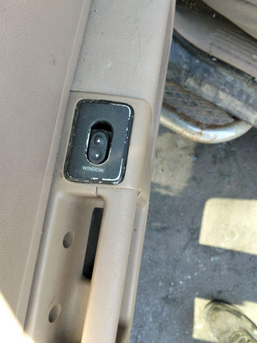MANDO ELEVALUNAS TRASERO IZQUIERDO FORD EXPLORER 