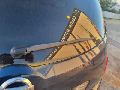 BRAZO LIMPIA TRASERO Nissan Murano (Z50)(01.2005->)