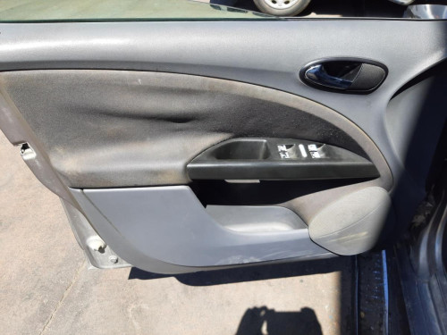  SEAT TOLEDO (5P2) 