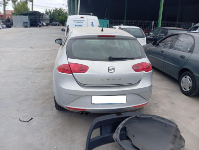 SEAT LEON (1P1)