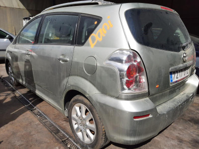 TOYOTA COROLLA VERSO (R1)