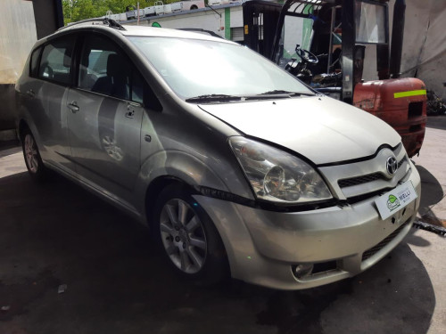  TOYOTA COROLLA VERSO (R1) 