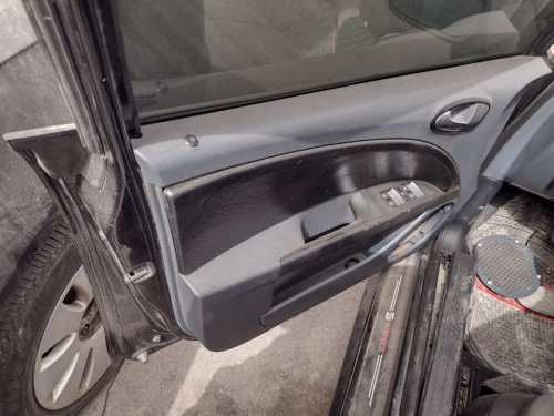  MANDO ELEVALUNAS DELANTERO IZQUIERDO Seat LEON (1P1) 