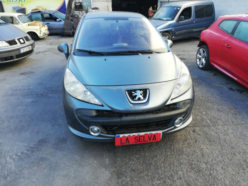 PEUGEOT 207 — vehículo donante para recambios 