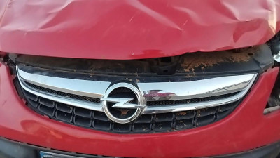 REJILLA DELANTERA Opel Corsa D (2006->)