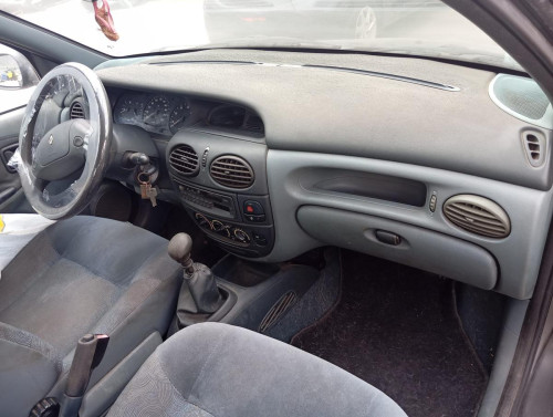 RENAULT MEGANE I BERL./ BERL. CON PORTÓN (BA0) — vehículo donante para recambios 