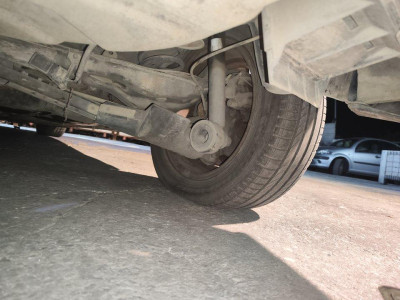 BRAZO SUSPENSION TRASERO DERECHO