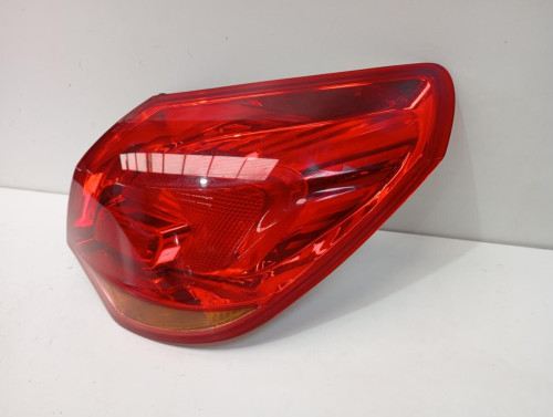  PILOTO TRASERO DERECHO Opel ASTRA J BERLINA 5P 