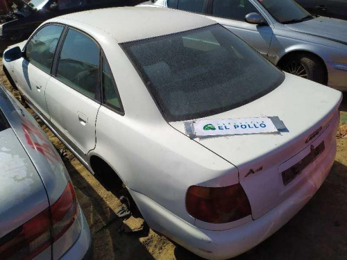  AUDI A4 BERLINA (B5) 