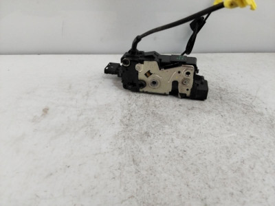 CERRADURA PUERTA TRASERA IZQUIERDA