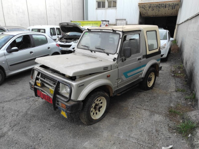 SUZUKI SAMURAI (SJ)