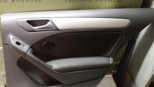 GUARNECIDO PUERTA TRASERA DERECHA Volkswagen GOLF VI (5K1)(10.2008) 