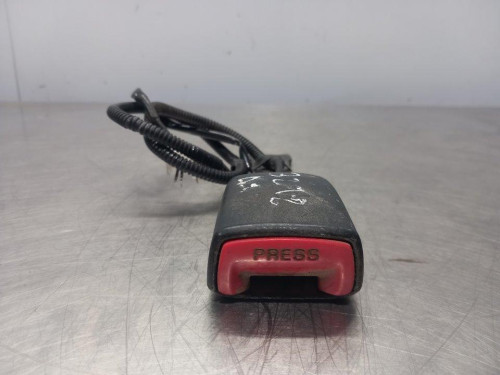  ENGANCHE CINTURON DELANTERO IZQUIERDO, TOYOTA, AURIS (E18) 