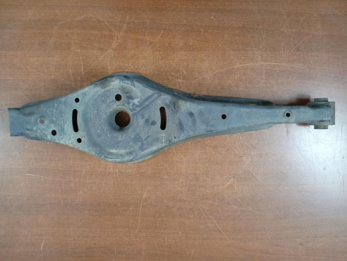 BRAZO SUSPENSION INFERIOR TRASERO IZQUIERDO VOLKSWAGEN GOLF V (1K1)(10.2003) 