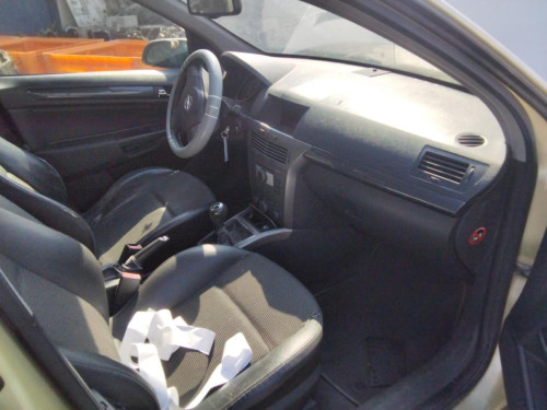 OPEL ASTRA H BERLINA — автомобиль-донор на запчасти 