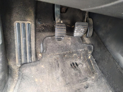 PEDAL EMBRAGUE