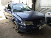 VOLKSWAGEN PASSAT BERLINA (3B2)