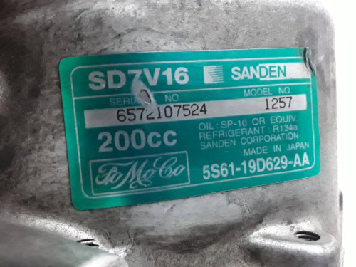 COMPRESOR AIRE ACONDICIONADO FORD FIESTA (CBK) 