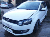 VOLKSWAGEN POLO V (6R1)