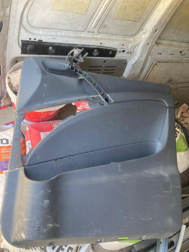 GUARNECIDO PUERTA DELANTERA DERECHA Mercedes-Benz VITO FURGÓN (639) 