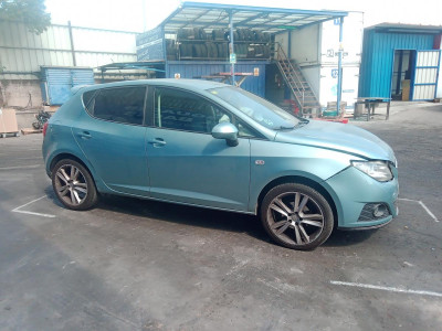 SEAT IBIZA BERLINA (6J5)