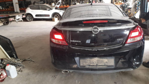  OPEL INSIGNIA BERLINA 