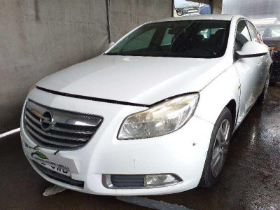 OPEL INSIGNIA BERLINA