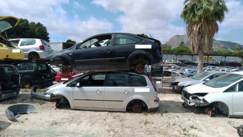  FORD FOCUS BERLINA (CAP) 