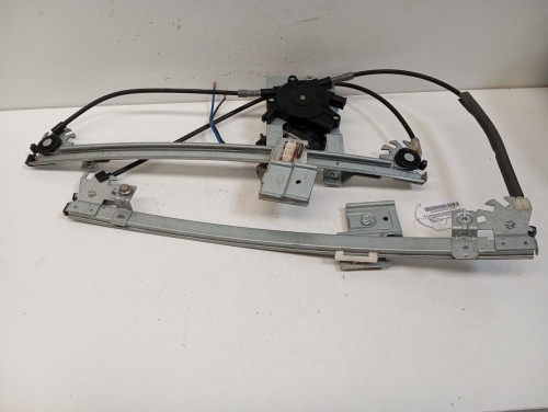  ELEVALUNAS DELANTERO DERECHO Volkswagen POLO III (6N1) 