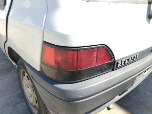 PILOTO TRASERO IZQUIERDO Renault Clio I Fase I / II (B/C57)(01.1991->) Renault Clio I Fase I / II (B/C57)(01.1991->) 