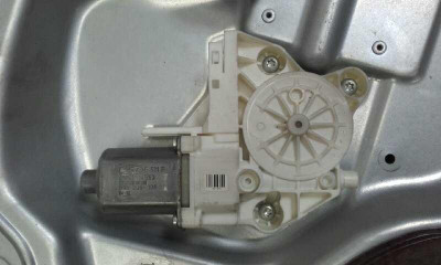 MOTOR ELEVALUNAS DELANTERO DERECHO