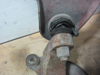 BRAZO SUSPENSION SUPERIOR DELANTERO IZQUIERDO
