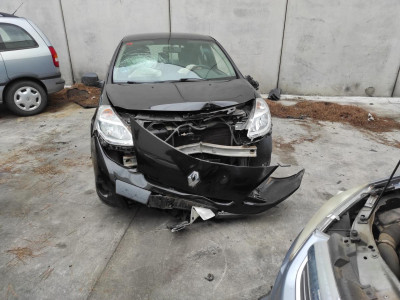 RENAULT CLIO III