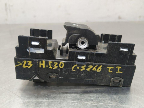  MANDO ELEVALUNAS TRASERO IZQUIERDO Hyundai I30 (PD) 
