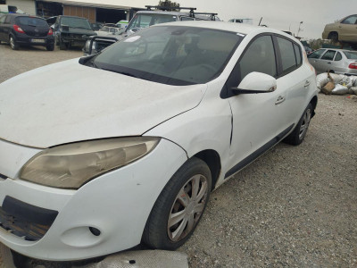 RENAULT MEGANE III BERLINA 5P