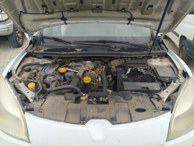 RENAULT MEGANE III BERLINA 5P