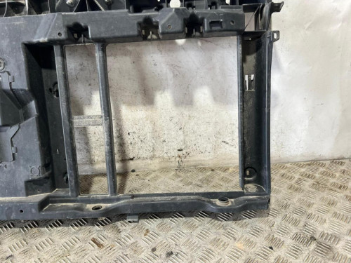 PANEL FRONTAL 