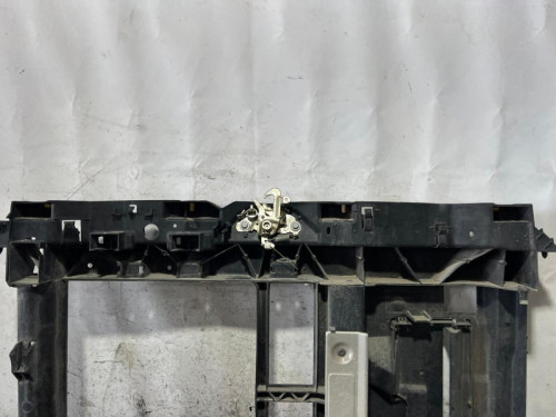 PANEL FRONTAL 