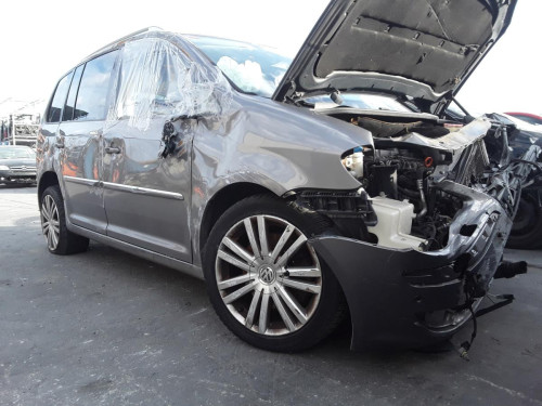  VOLKSWAGEN TOURAN (1T2) 