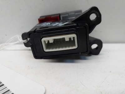 WARNING, HYUNDAI, BAYON