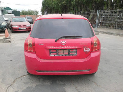 TOYOTA COROLLA (E12)