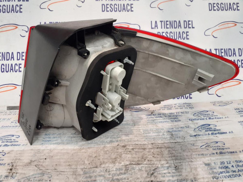  PILOTO TRASERO IZQUIERDO 