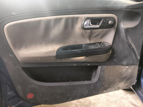 SEAT IBIZA (6L1) — автомобиль-донор на запчасти 