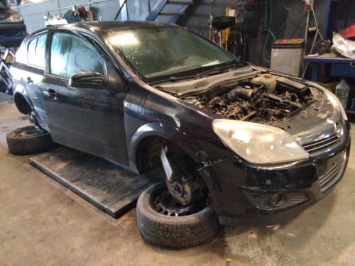  OPEL ASTRA H BERLINA 