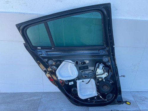 PUERTA TRASERA IZQUIERDA Renault MEGANE III BERLINA 5P 