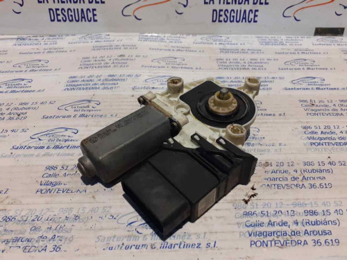  MOTOR ELEVALUNAS TRASERO DERECHO 