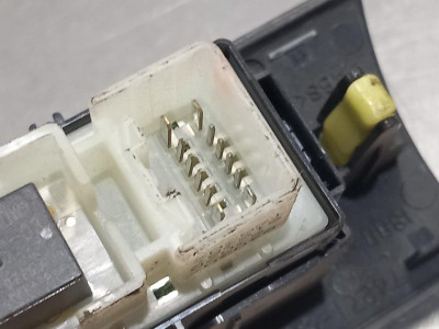 MANDO ELEVALUNAS TRASERO DERECHO, LEXUS, IS (DS2/IS2)