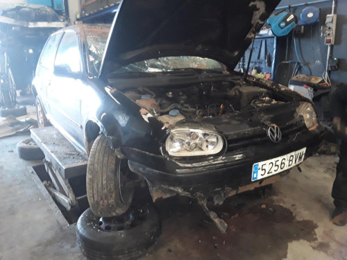  VOLKSWAGEN GOLF IV BERLINA (1J1)(10.1997) 