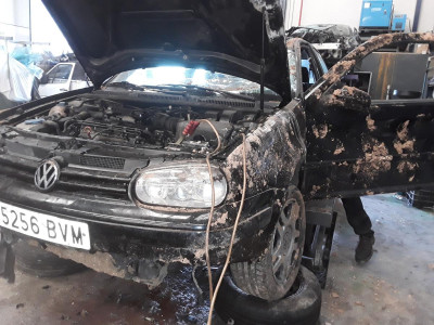 VOLKSWAGEN GOLF IV BERLINA (1J1)(10.1997)