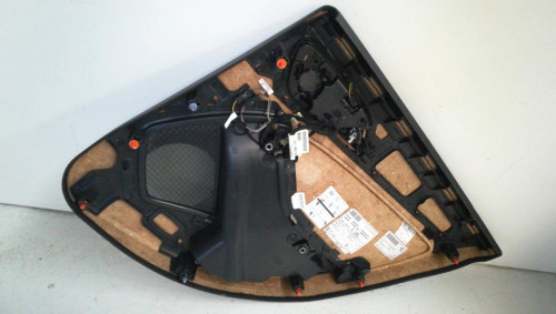  GUARNECIDO PUERTA TRASERA IZQUIERDA Mercedes-Benz CLASE A (BM 176) 